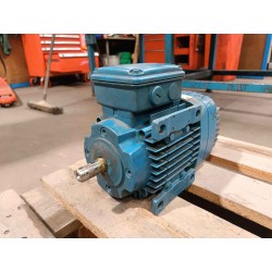 Moteur occasion KBA80A4 1 kW 1365 tr/min
