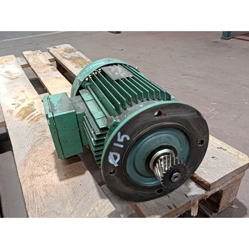 Moteur de réducteur occasion SEW 2,2 kW 1400 tr/min Moteur de réducteur occasion SEW 2,2 kW 1400 tr/min