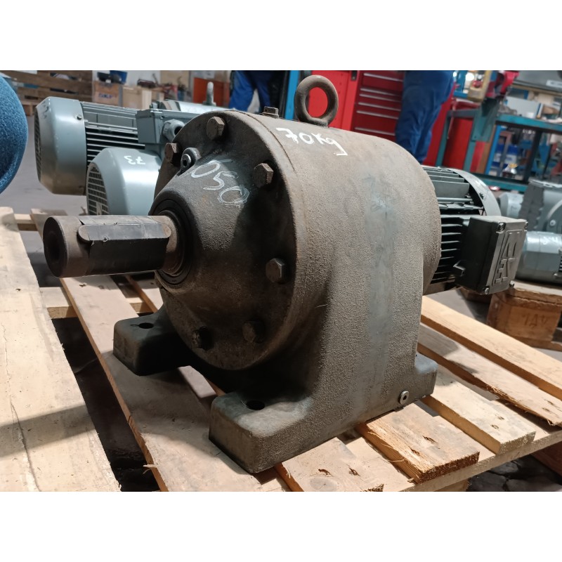 Motoréducteur occasion SEW 1,1 kW 1400/13,5 tr/min Motoréducteur occasion SEW 1,1 kW 1400/13,5 tr/min