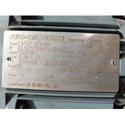 Motoréducteur occasion SEW 0,18 kW 1320/19 tr/min