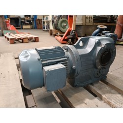 Motoréducteur occasion SEW 1,5 kw 1410/12 tr/min