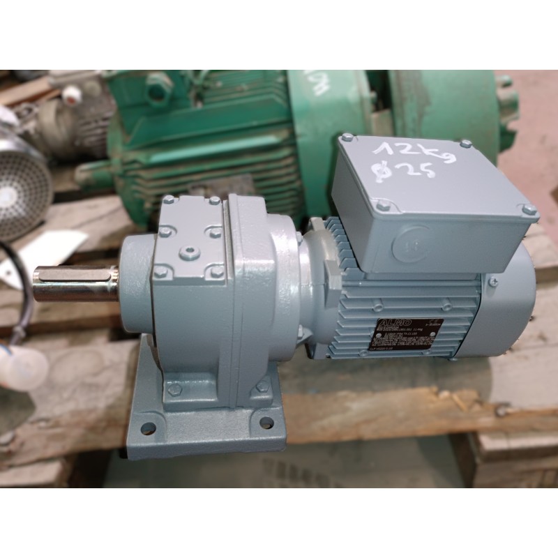 Motoréducteur occasion ALMO 0,18 kW 1380/25.1 tr/min Motoréducteur occasion ALMO 0,18 kW 1380/25.1 tr/min