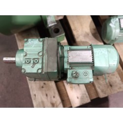 Motoréducteur occasion SEW 0,12 kW 1380/8,5 tr/min