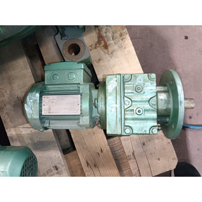 Motoréducteur occasion SEW 0,25 kW 1300/15.0 tr/min Motoréducteur occasion SEW 0,25 kW 1300/15.0 tr/min