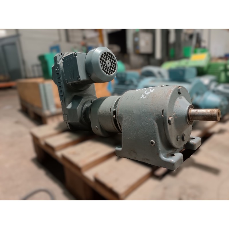 Motoréducteur occasion SEW 0,25 kW 1400/1-4.6 tr/min Motoréducteur occasion SEW 0,25 kW 1400/1-4.6 tr/min