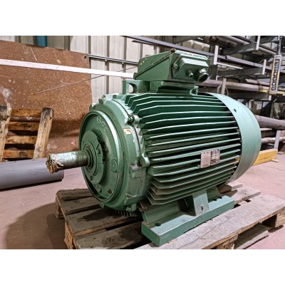 Moteur occasion ABB 110 kW 3000 tr/min